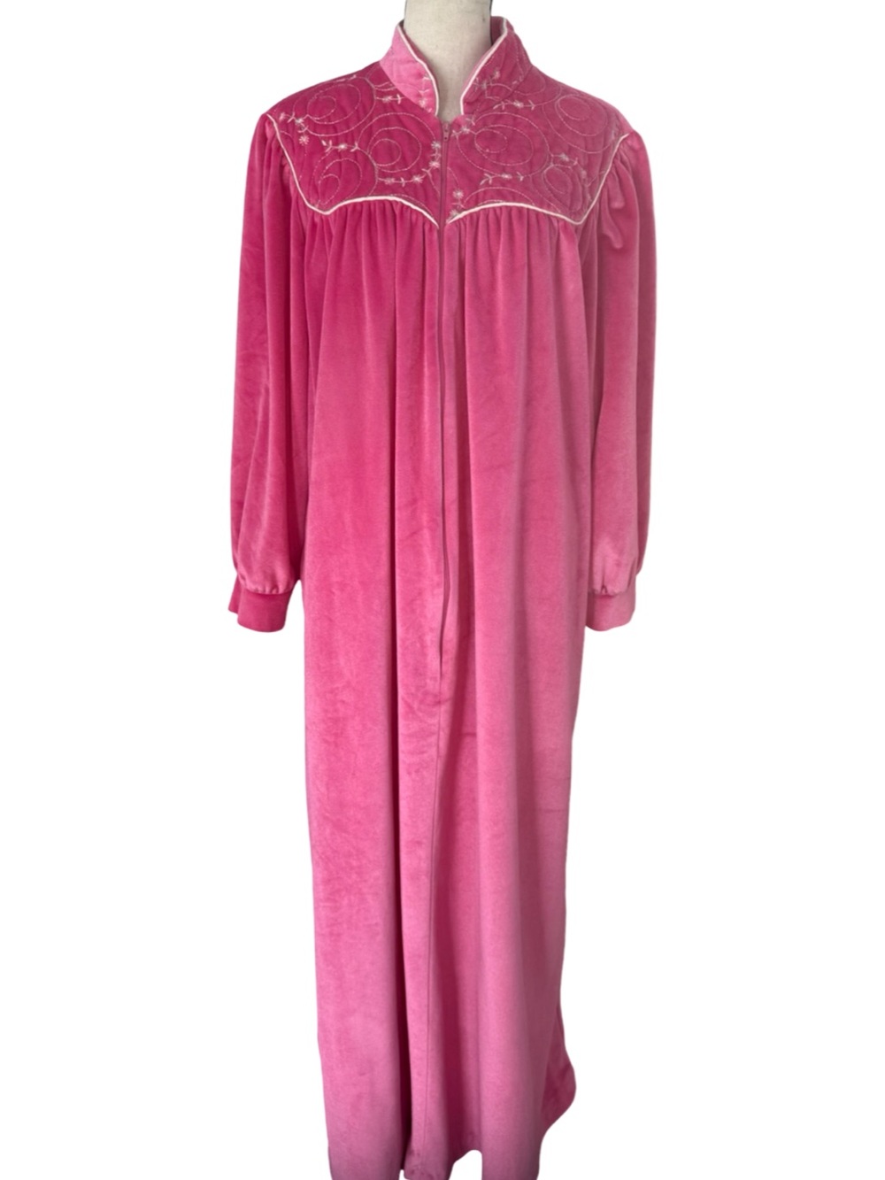 Vintage Vandemere Pink Velour Robe Housecoat Embroidered Maxi Zip Front Large